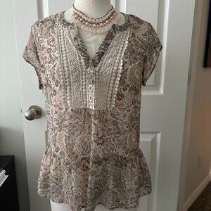 Daniel Rainn Top Size M with Necklace